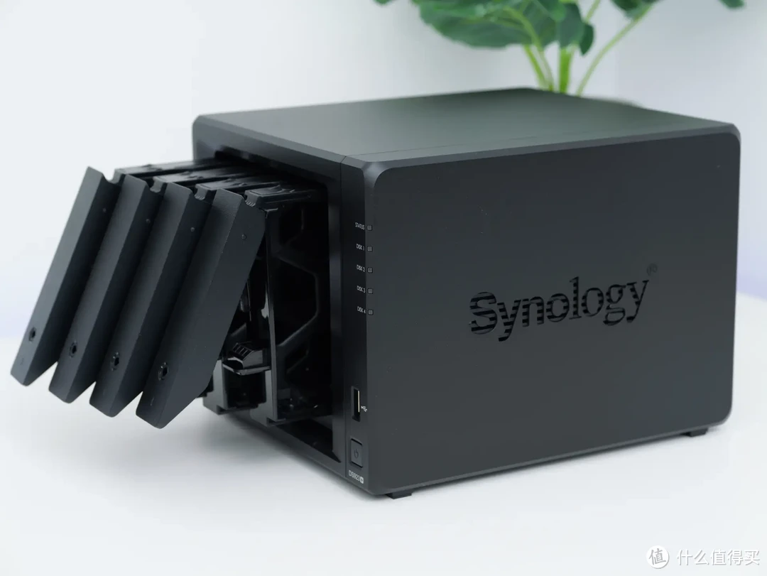 稳定为王,拒绝翻车!以群晖DS923+为例,谈谈中小企业如何选购办公NAS 稳定为王,拒绝翻车!以群晖DS923+为例,谈谈中小企业如何选购办公NAS