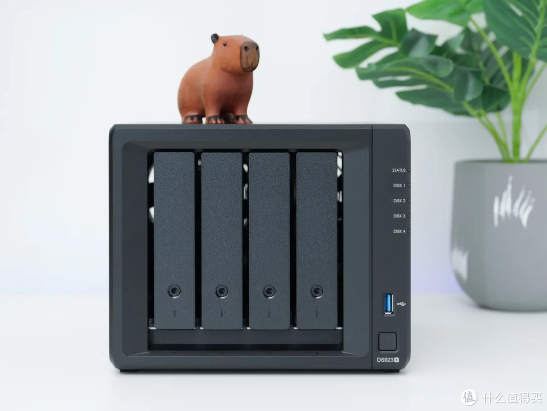 稳定为王,拒绝翻车!以群晖DS923+为例,谈谈中小企业如何选购办公NAS 稳定为王,拒绝翻车!以群晖DS923+为例,谈谈中小企业如何选购办公NAS