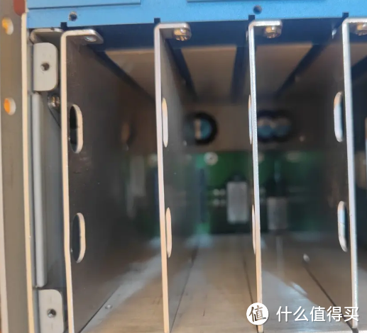 千元以内无敌,工业级网络存储主机刷黑裙测试 千元以内无敌,工业级网络存储主机刷黑裙测试