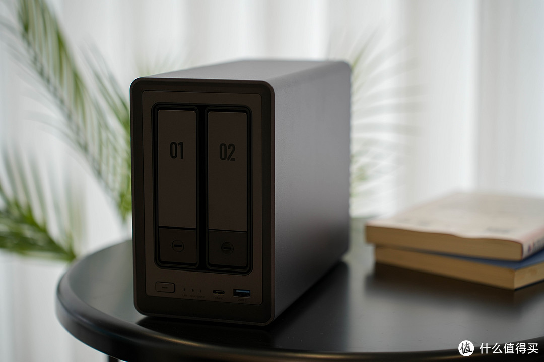 自从买了NAS，打工牛马翻身做主人，上班下电影晚上看电影，好不快落~~