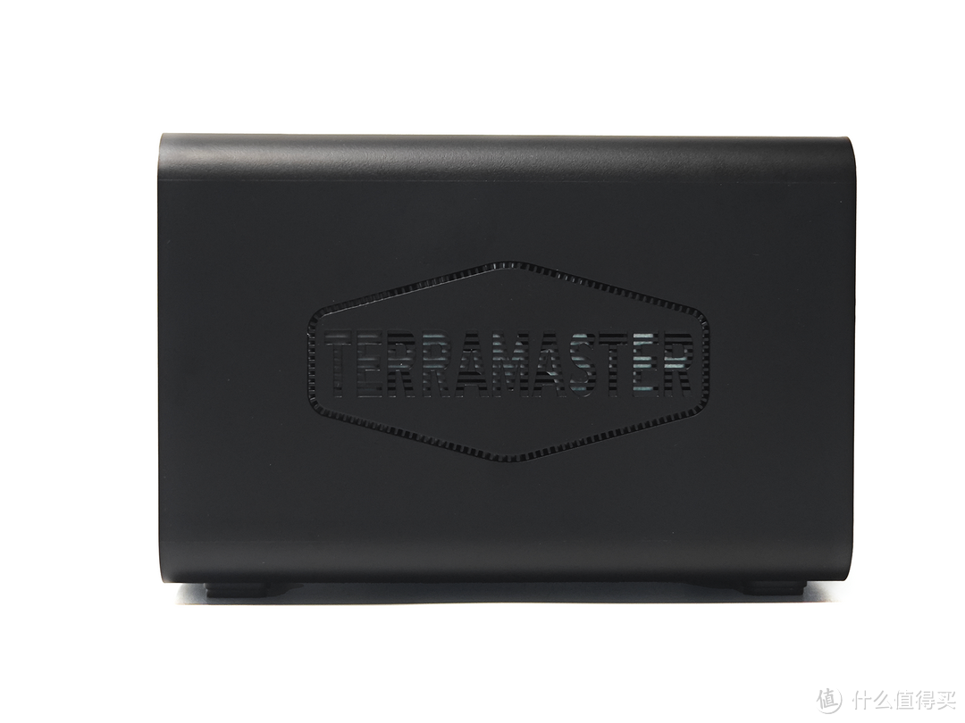 性能与安全完美融合,铁威马F4-424 Pro专业级NAS实测分享! 性能与安全完美融合,铁威马F4-424 Pro专业级NAS实测分享!