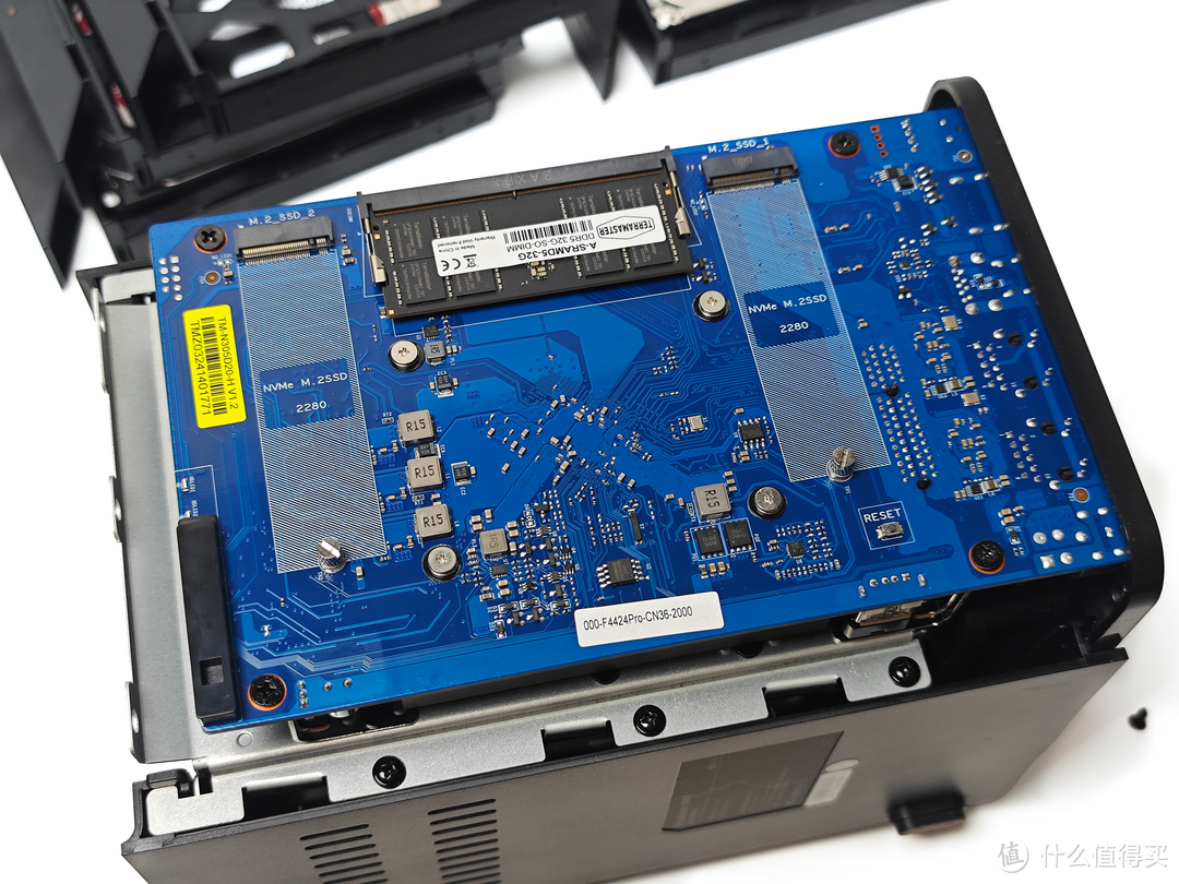 性能与安全完美融合,铁威马F4-424 Pro专业级NAS实测分享! 性能与安全完美融合,铁威马F4-424 Pro专业级NAS实测分享!