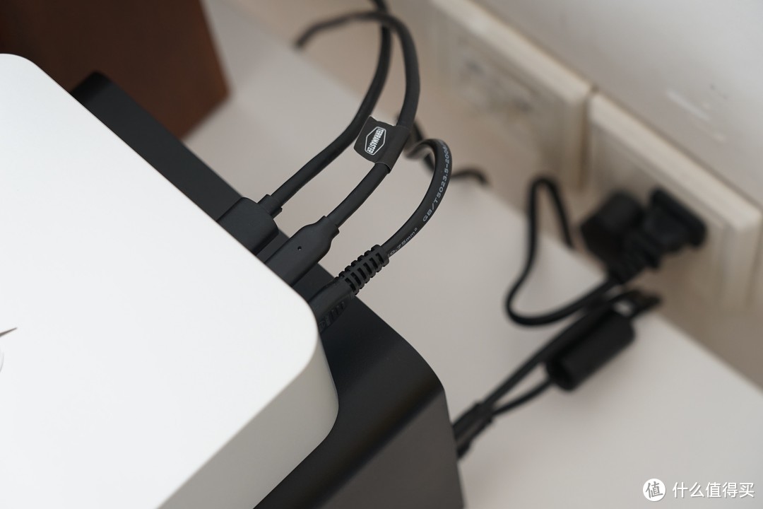 数据备份简单好用、88TB超大存储：铁马威D4-320硬盘柜分享