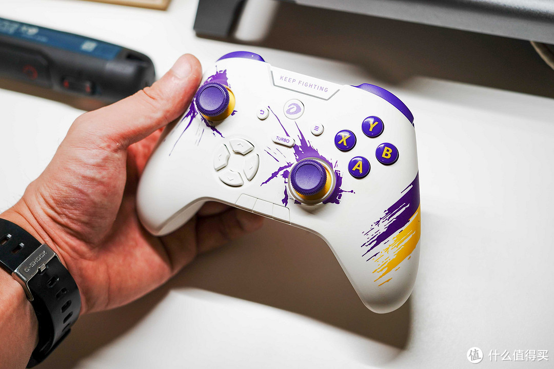 NAS爆改游戏主机再套娃黑群晖丨海康存储R1全新DIY玩法教程 NAS爆改游戏主机再套娃黑群晖丨海康存储R1全新DIY玩法教程