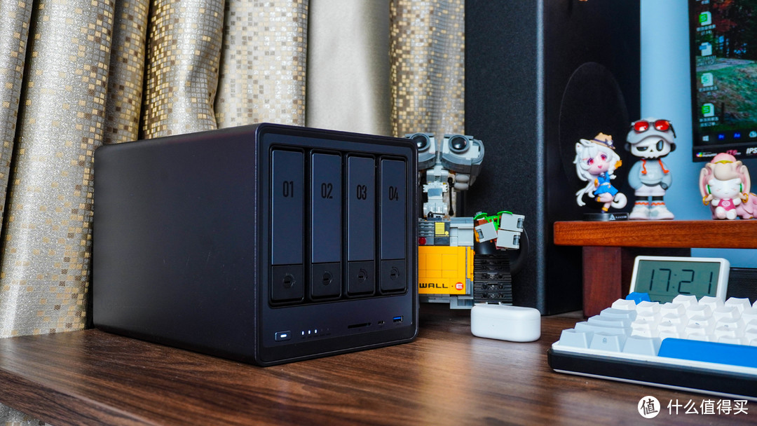 随身存储时代来了！绿联DXP4800让NAS家庭化