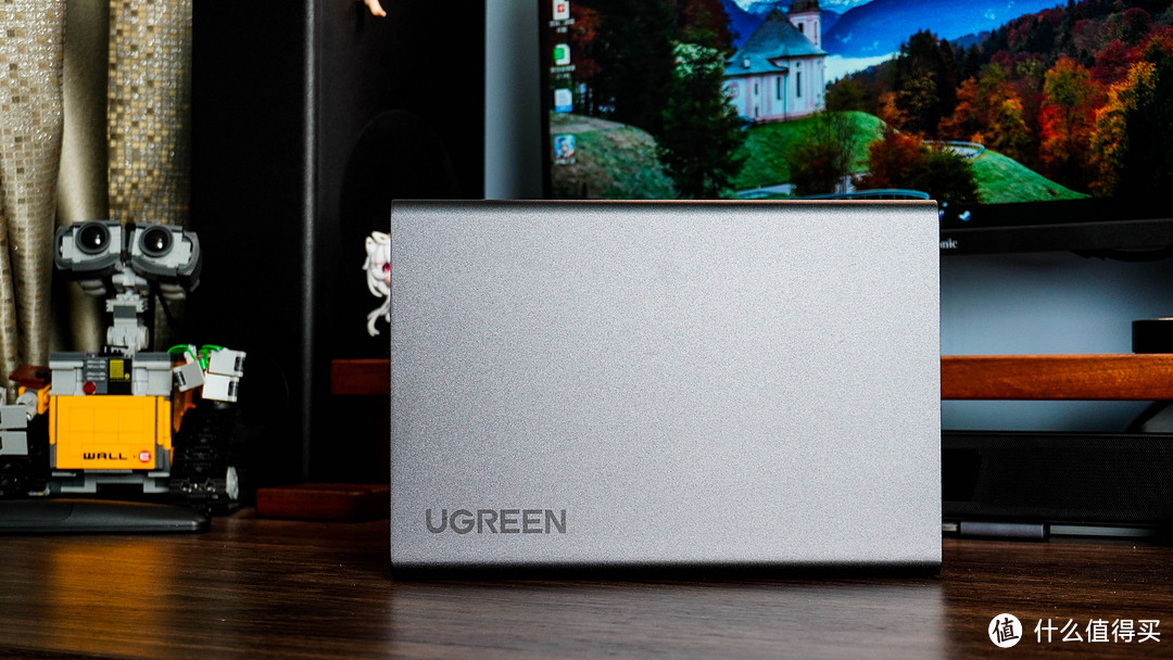 随身存储时代来了！绿联DXP4800让NAS家庭化