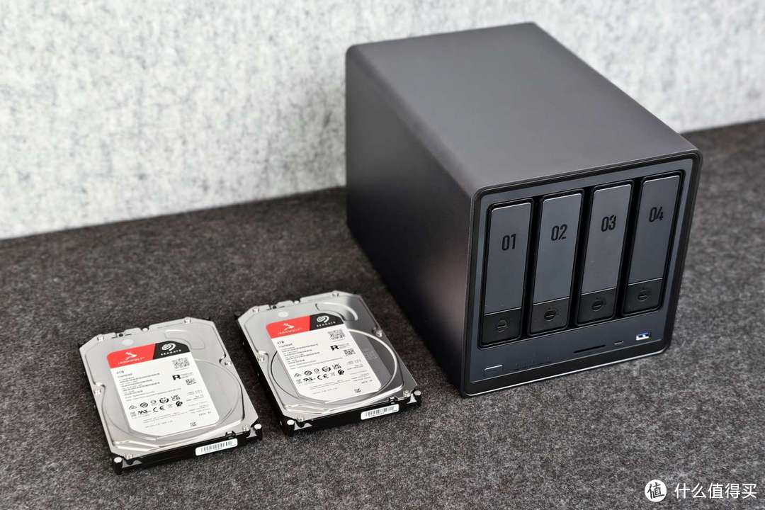 2024 全能 NAS 新标杆绿联私有云 DXP4800 体验测评：96T 超大容量助力新一代智能存储体验！