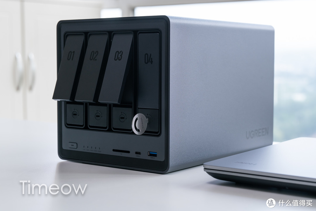 一台搞定全家人的照片备份!影音、办公、安全功能全面进化 聊一聊全新的绿联DXP4800私有云NAS 一台搞定全家人的照片备份!影音、办公、安全功能全面进化 聊一聊全新的绿联DXP4800私有云NAS