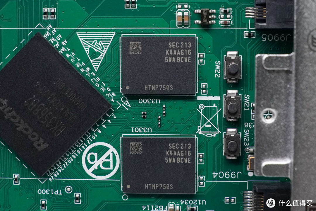 移动数据中心,移动娱乐、办公的最佳数据伴侣,极空间私有云T2评测 移动数据中心,移动娱乐、办公的最佳数据伴侣,极空间私有云T2评测