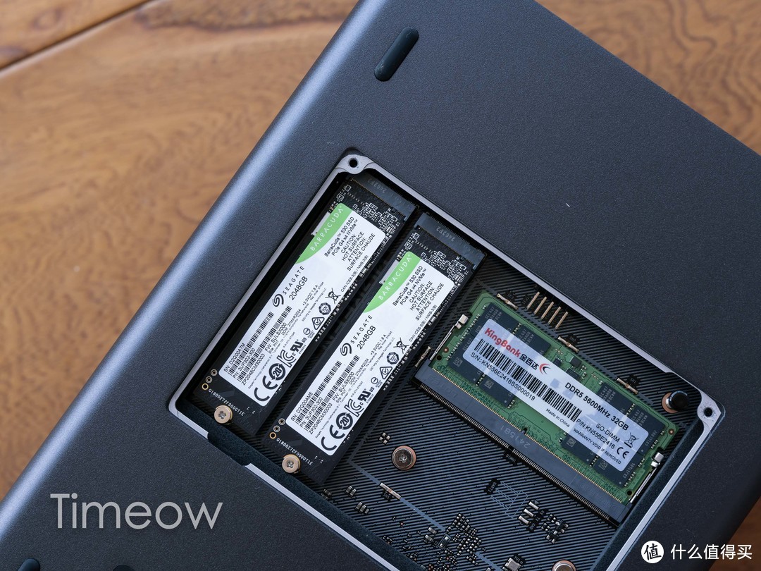 一台搞定全家人的照片备份!影音、办公、安全功能全面进化 聊一聊全新的绿联DXP4800私有云NAS 一台搞定全家人的照片备份!影音、办公、安全功能全面进化 聊一聊全新的绿联DXP4800私有云NAS