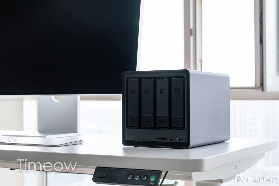 一台搞定全家人的照片备份!影音、办公、安全功能全面进化 聊一聊全新的绿联DXP4800私有云NAS 一台搞定全家人的照片备份!影音、办公、安全功能全面进化 聊一聊全新的绿联DXP4800私有云NAS