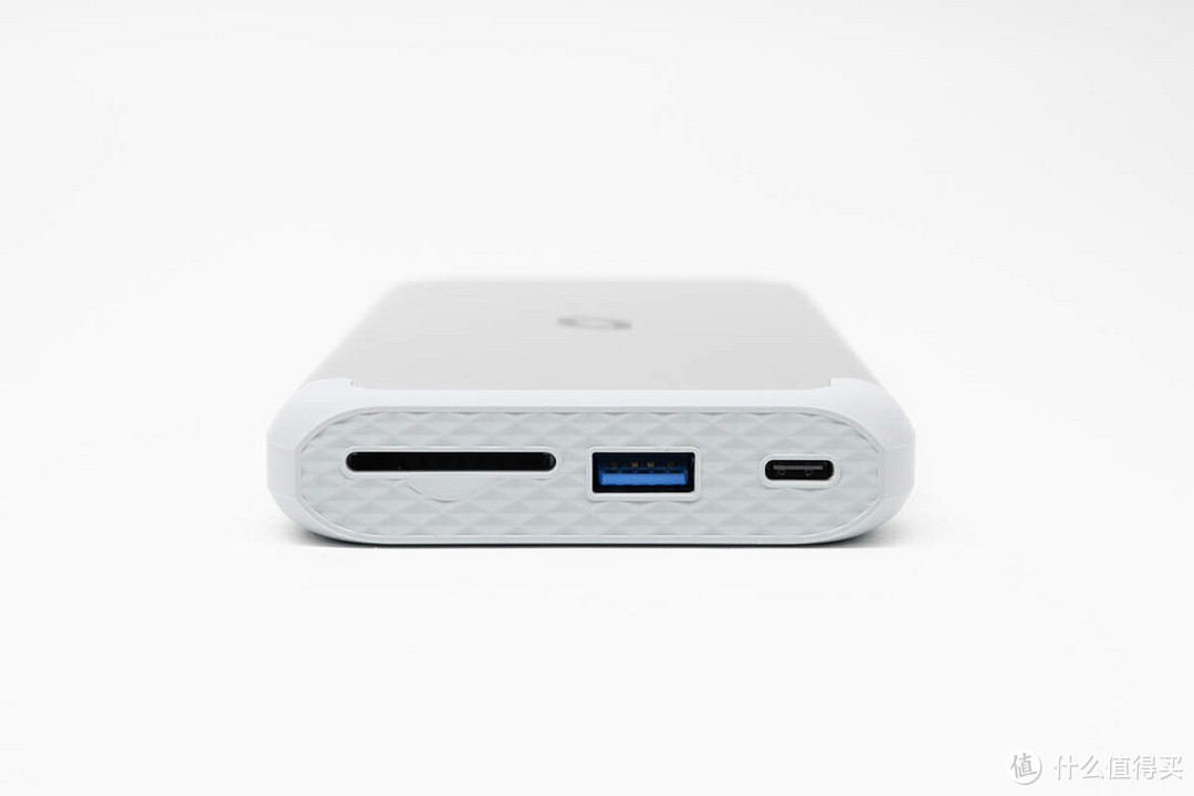 移动数据中心,移动娱乐、办公的最佳数据伴侣,极空间私有云T2评测 移动数据中心,移动娱乐、办公的最佳数据伴侣,极空间私有云T2评测