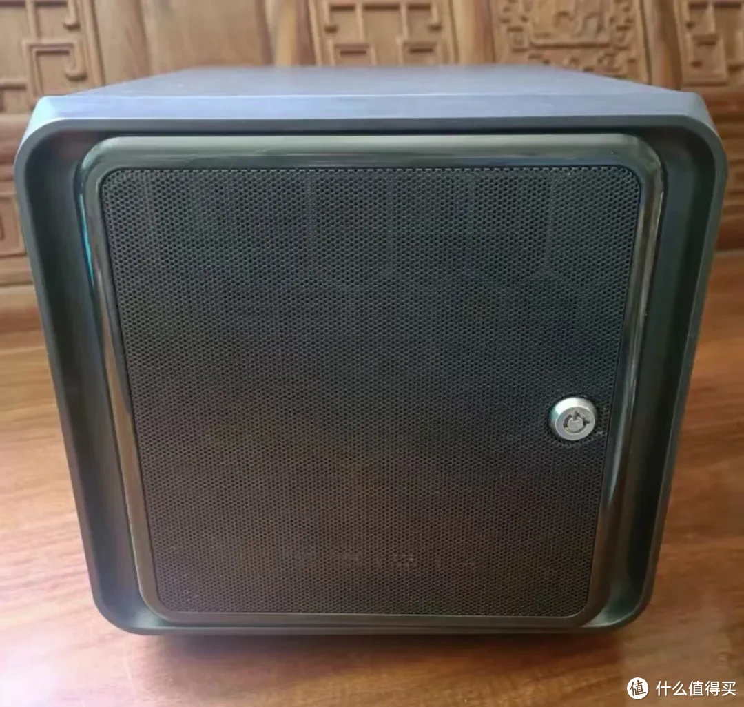 280元的高性价比NAS,完美刷“黑群晖”,能改双千兆网口 280元的高性价比NAS,完美刷“黑群晖”,能改双千兆网口