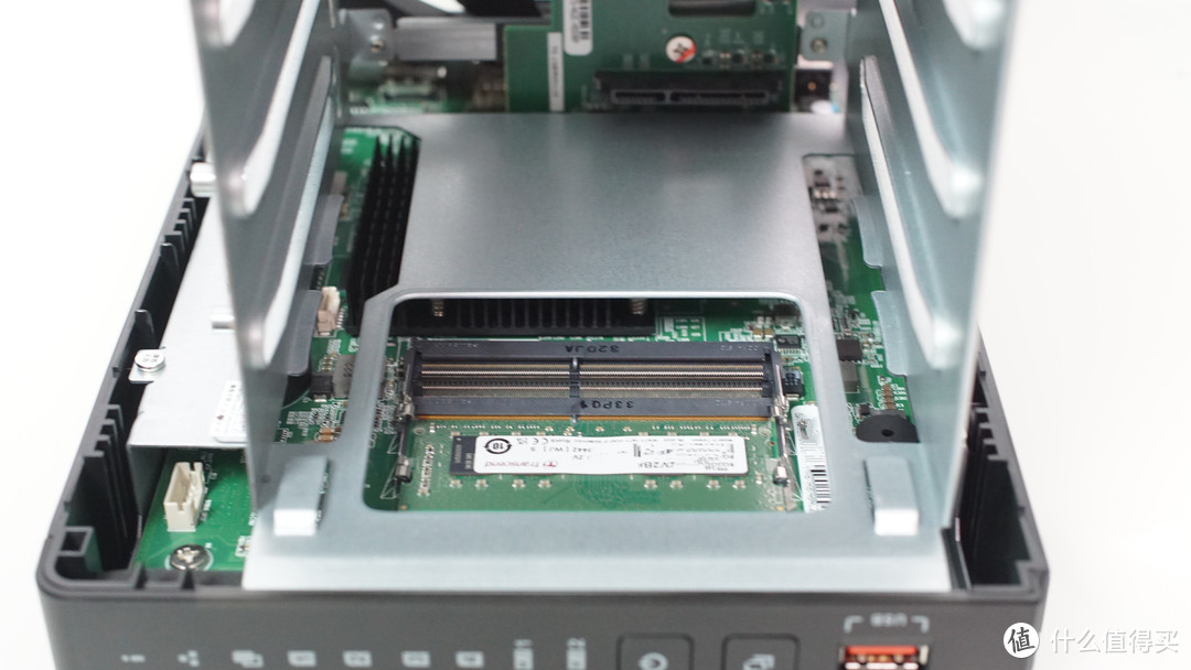 龟速网盘拜拜！用NAS打造私人云盘、照片库、影音库！