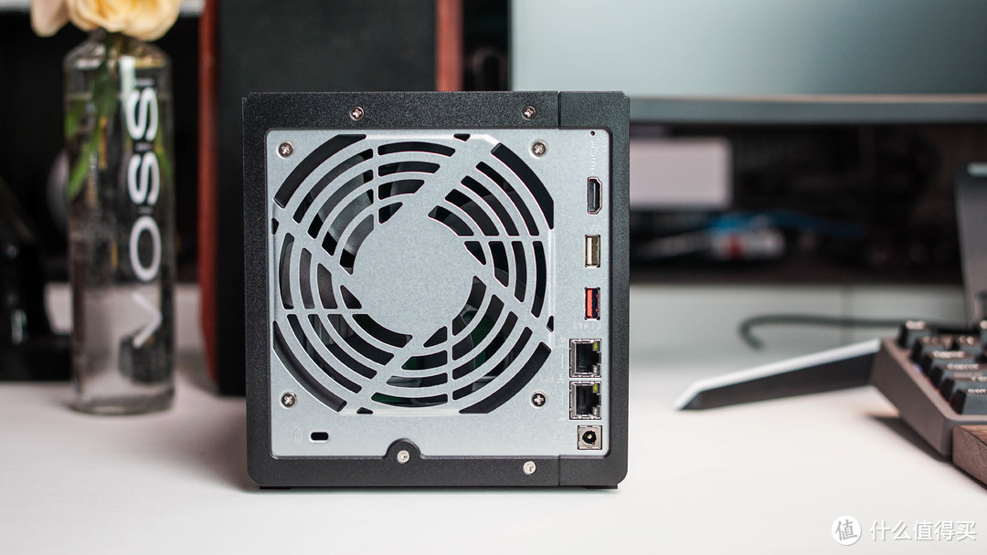 龟速网盘拜拜！用NAS打造私人云盘、照片库、影音库！