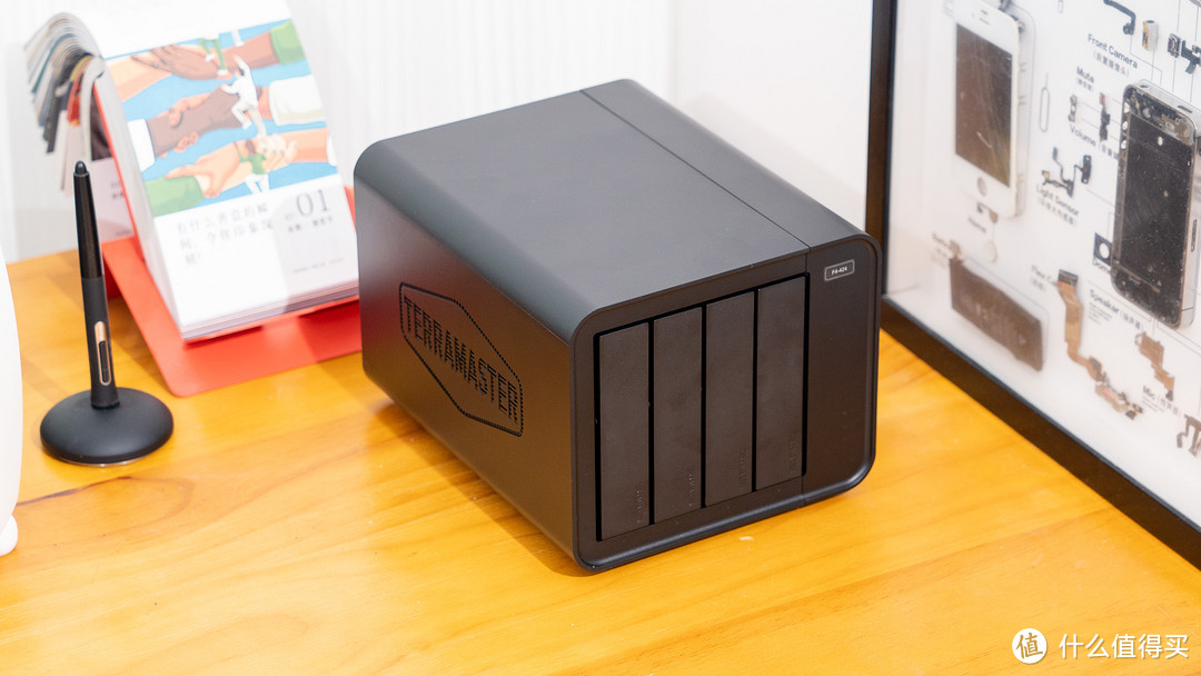 铁威马F4-424 NAS评测：家庭存储新选择，真的好用吗？