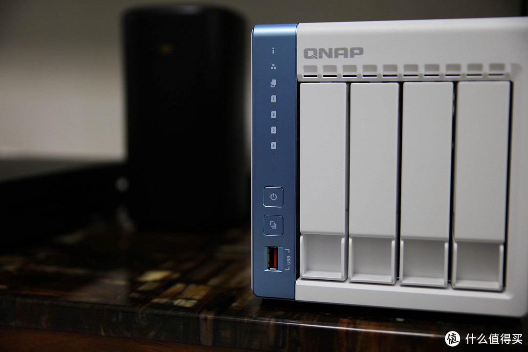 监控无限回放？威联通TS-462C化身监控存储巨兽，我的紫盘终于有用了！