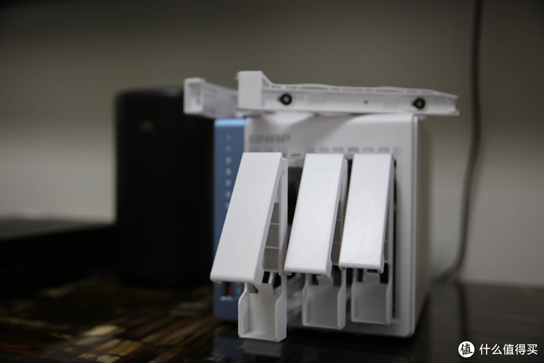 监控无限回放？威联通TS-462C化身监控存储巨兽，我的紫盘终于有用了！