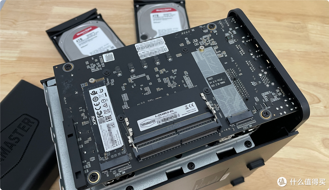 铁威马 新机 F6-424 Max + TOS 6正式版首测!搭载i5处理器的6盘位性能怪兽 铁威马 新机 F6-424 Max + TOS 6正式版首测!搭载i5处理器的6盘位性能怪兽