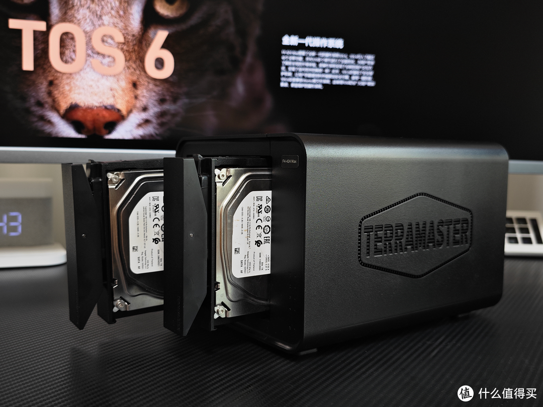 极客高性能NAS铁威马F4-424 Max搭载全新一代TOS6系统实测分享！