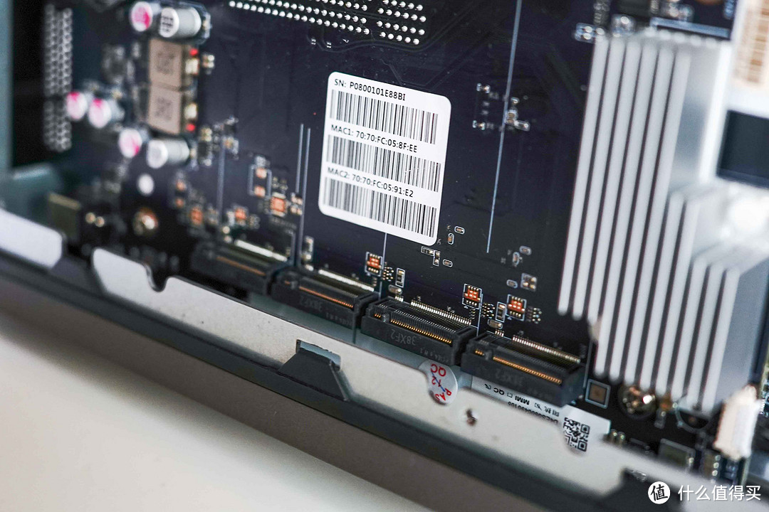 全新操作系统+模块化硬件设计丨企业级NAS极空间P8首发拆解评测 全新操作系统+模块化硬件设计丨企业级NAS极空间P8首发拆解评测