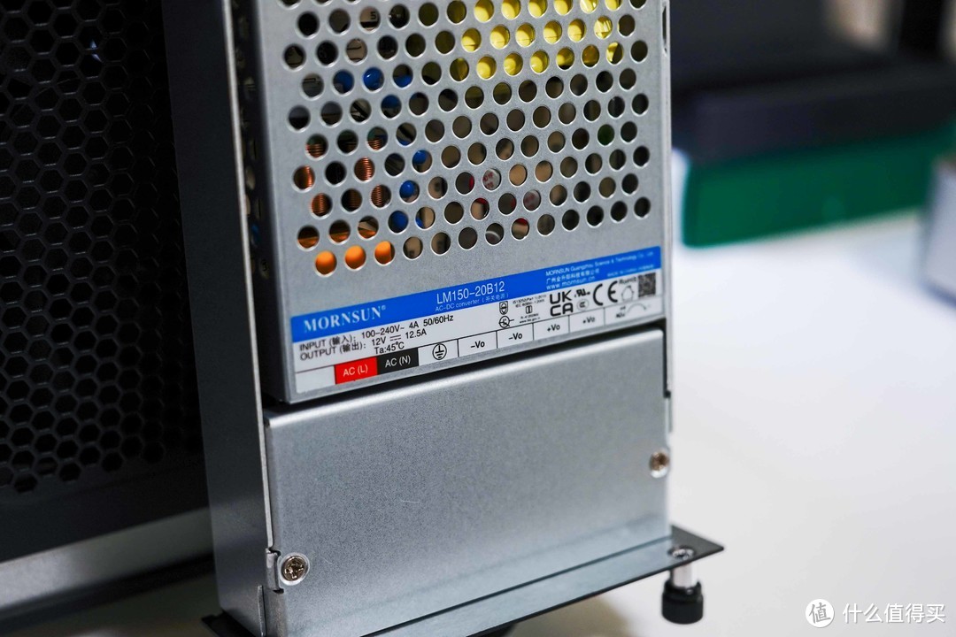 全新操作系统+模块化硬件设计丨企业级NAS极空间P8首发拆解评测 全新操作系统+模块化硬件设计丨企业级NAS极空间P8首发拆解评测