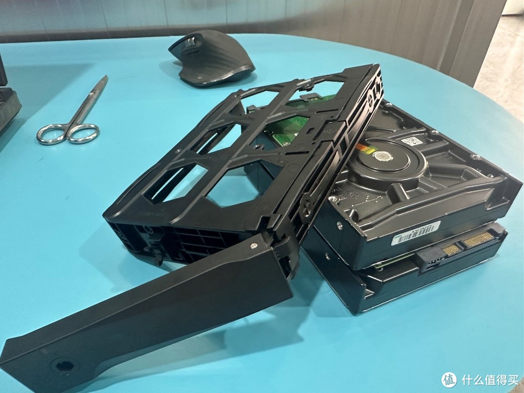 极空间企业级NAS P8评测之一开箱——目前进不了系统,建议现阶段不要购买 极空间企业级NAS P8评测之一开箱——目前进不了系统,建议现阶段不要购买