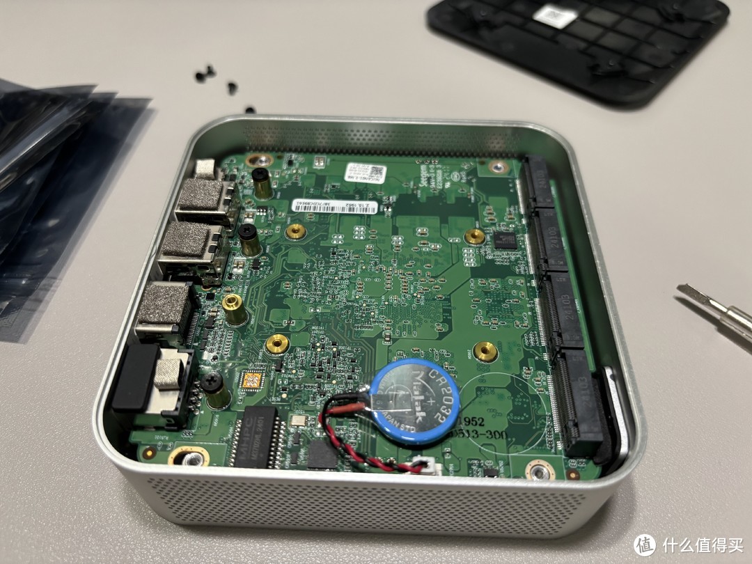 全闪 NAS + 飞牛OS，究竟有多强