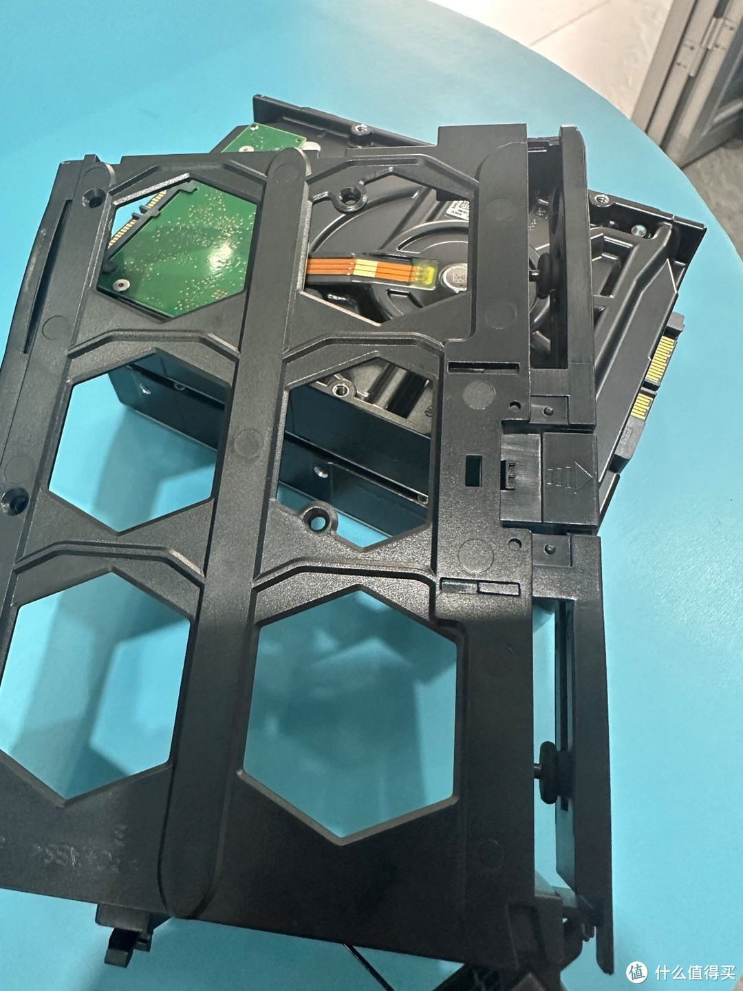 极空间企业级NAS P8评测之一开箱——目前进不了系统,建议现阶段不要购买 极空间企业级NAS P8评测之一开箱——目前进不了系统,建议现阶段不要购买