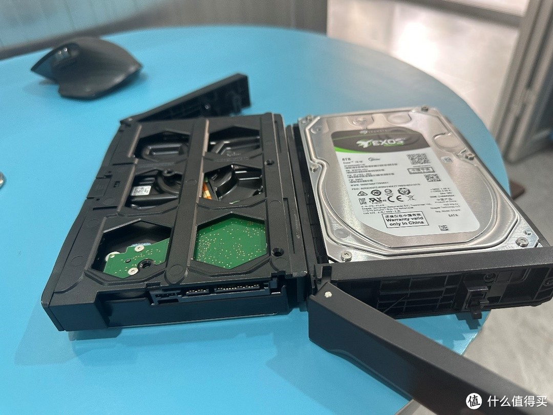 极空间企业级NAS P8评测之一开箱——目前进不了系统,建议现阶段不要购买 极空间企业级NAS P8评测之一开箱——目前进不了系统,建议现阶段不要购买