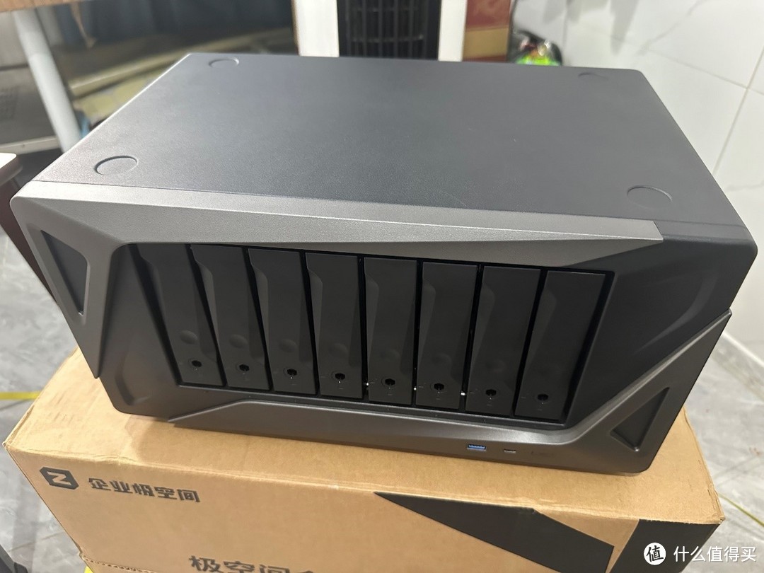 极空间企业级NAS P8评测之一开箱——目前进不了系统,建议现阶段不要购买 极空间企业级NAS P8评测之一开箱——目前进不了系统,建议现阶段不要购买
