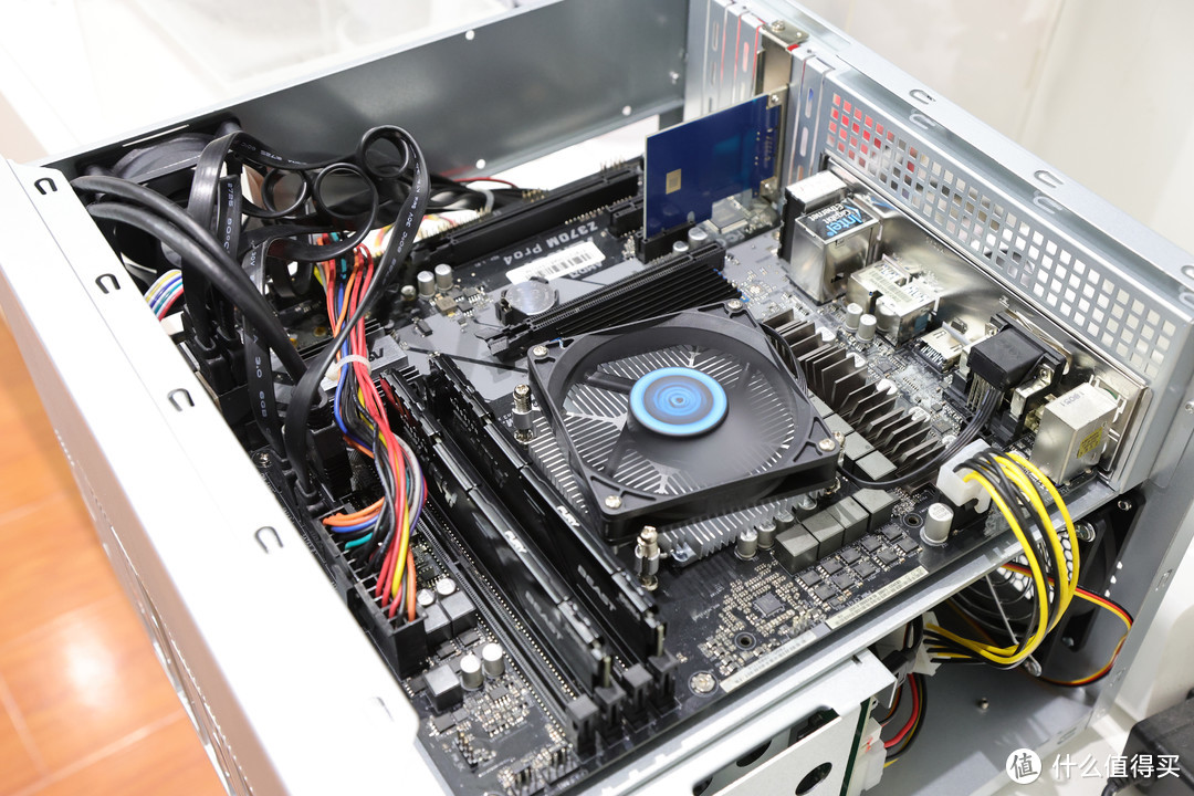 记录一次NAS装机,省心但不省钱~ 记录一次NAS装机,省心但不省钱~