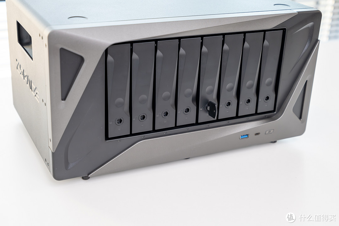 家用NAS厂家做企业级产品能行吗?资深网管来聊下极空间P8和EZOS 商用系统 家用NAS厂家做企业级产品能行吗?资深网管来聊下极空间P8和EZOS 商用系统