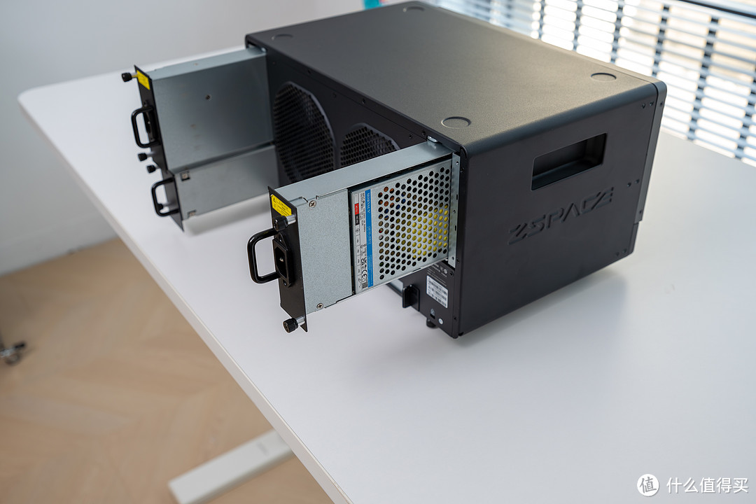 家用NAS厂家做企业级产品能行吗?资深网管来聊下极空间P8和EZOS 商用系统 家用NAS厂家做企业级产品能行吗?资深网管来聊下极空间P8和EZOS 商用系统