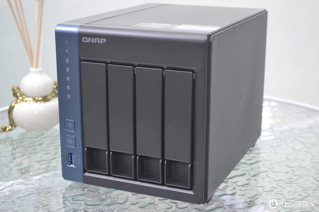 新手必看:从零开始玩转威联通TS-416 NAS 新手必看:从零开始玩转威联通TS-416 NAS