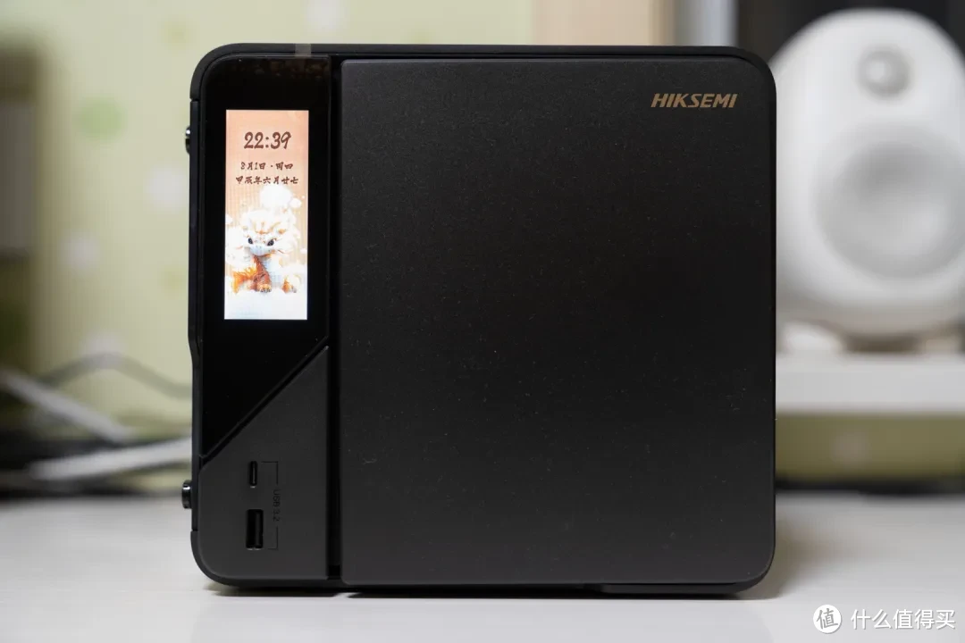 iStore OS和DSM的好伙伴，海康存储 R1 四盘位 NAS 开箱评测