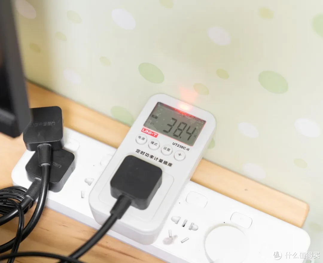 iStore OS和DSM的好伙伴，海康存储 R1 四盘位 NAS 开箱评测