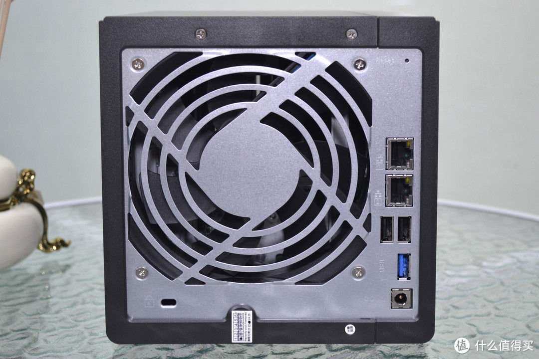 新手必看:从零开始玩转威联通TS-416 NAS 新手必看:从零开始玩转威联通TS-416 NAS