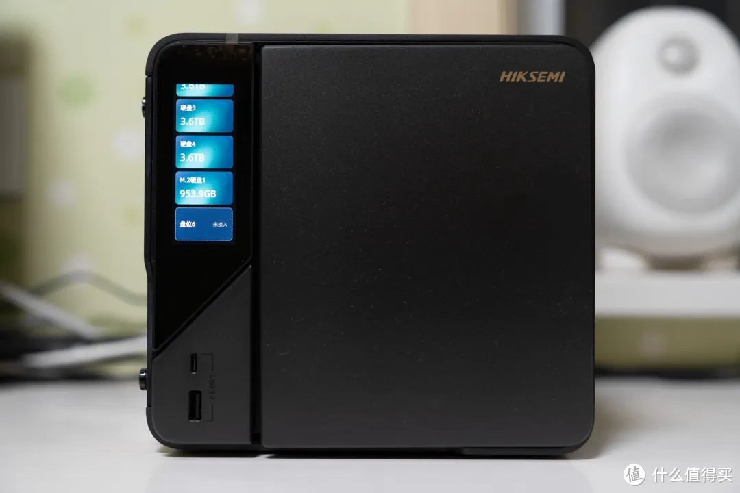 iStore OS和DSM的好伙伴，海康存储 R1 四盘位 NAS 开箱评测