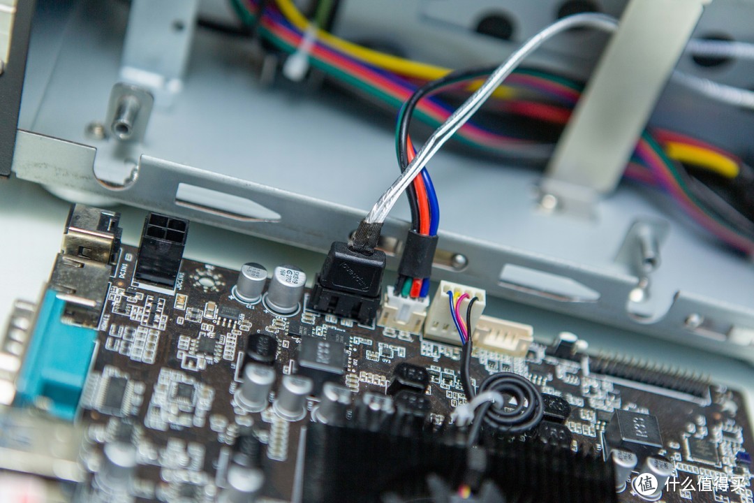 这些年折腾过的NAS第二十四期——来猜猜成本多少？J4125五网口三盘位ALL IN ONE改造！