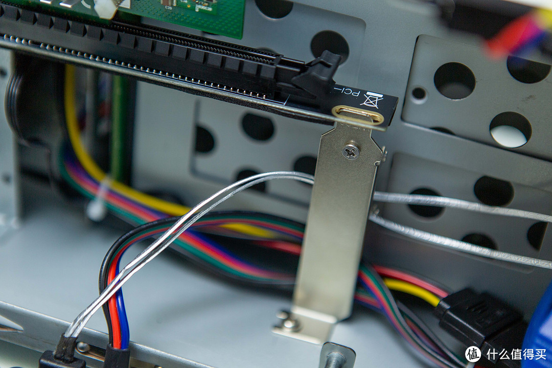 这些年折腾过的NAS第二十四期——来猜猜成本多少？J4125五网口三盘位ALL IN ONE改造！