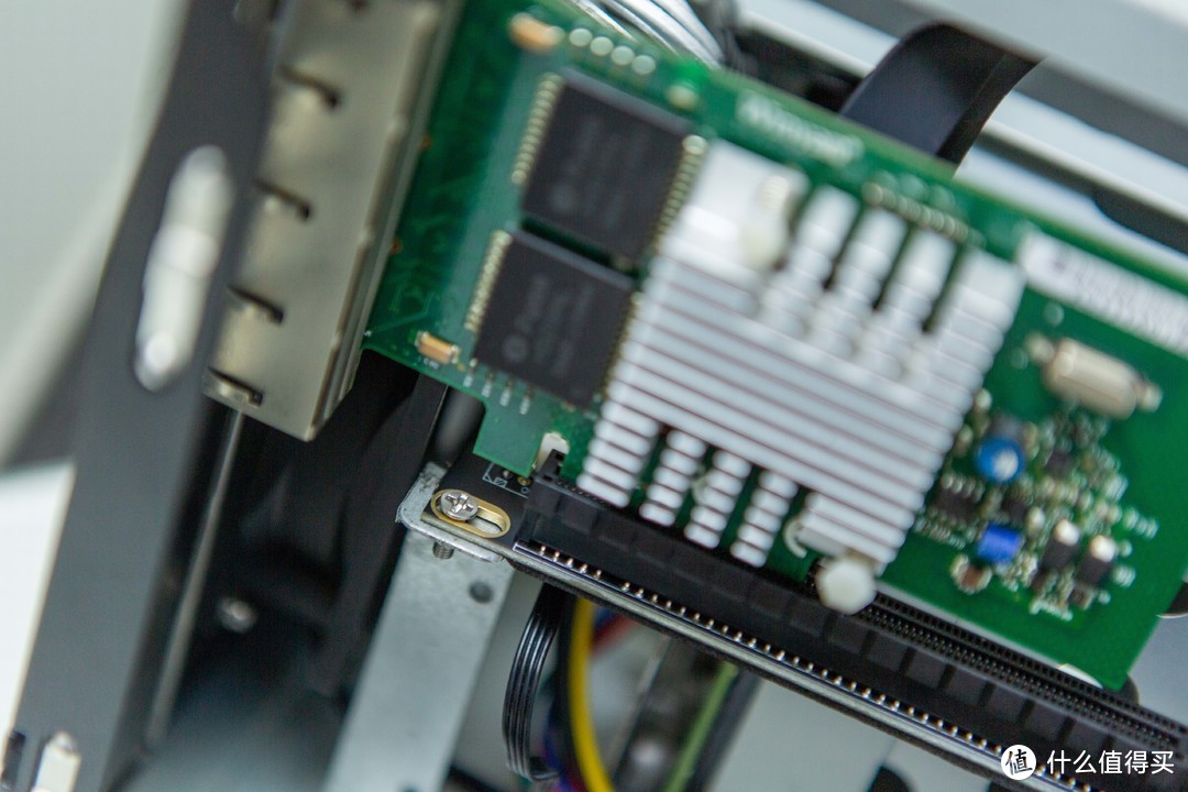 这些年折腾过的NAS第二十四期——来猜猜成本多少？J4125五网口三盘位ALL IN ONE改造！