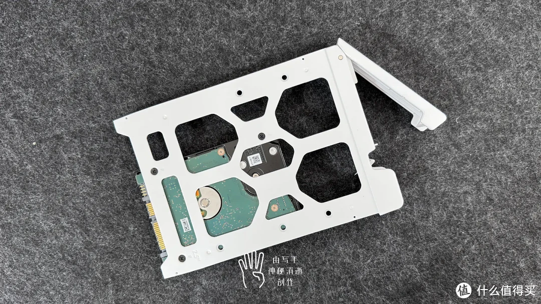 轻松打造私人数据存储和影音娱乐中心-威联通TS-462C NAS使用体验分享 轻松打造私人数据存储和影音娱乐中心-威联通TS-462C NAS使用体验分享