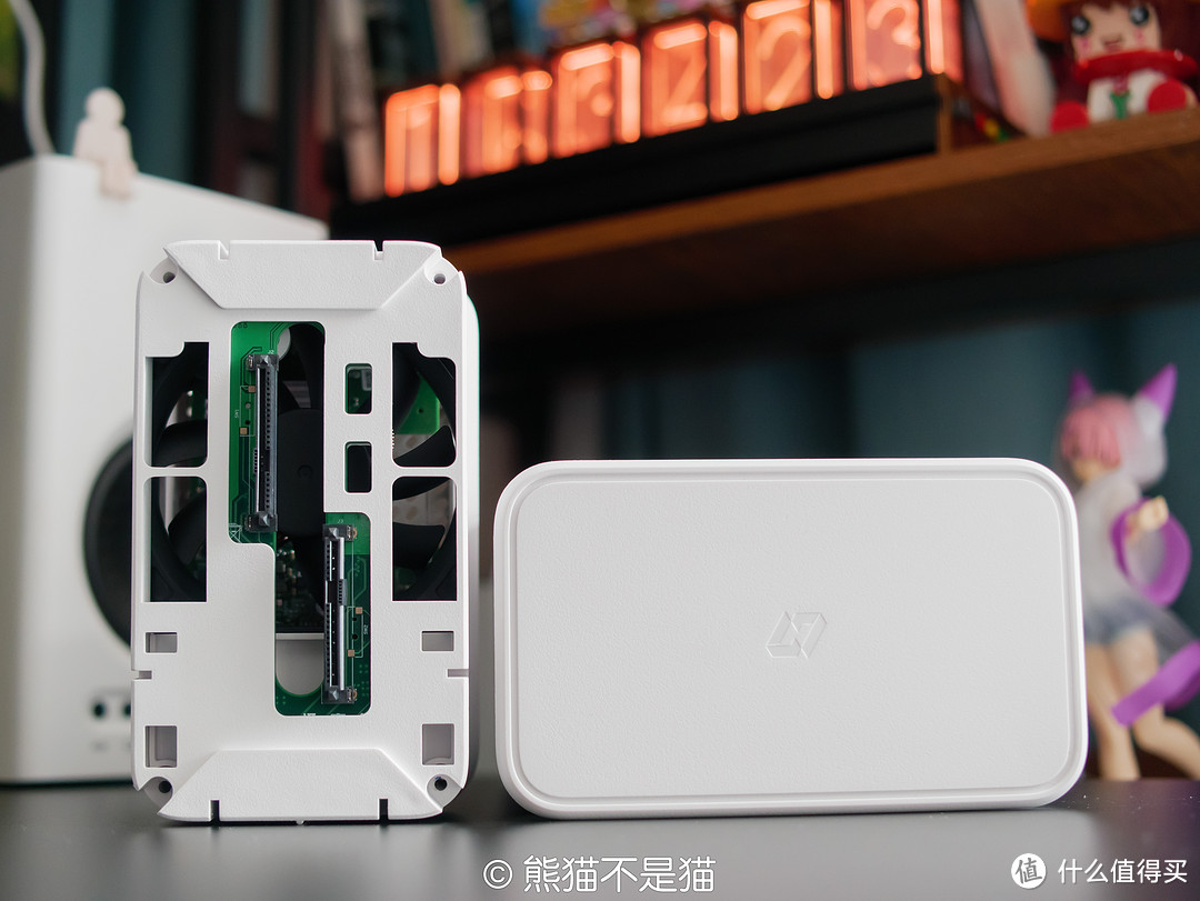 家庭数据中心，高颜值，高“回报”！最适合小白入门的NAS产品—极空间Z2Pro