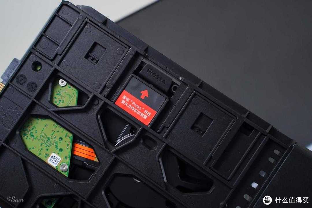 绿联DXP 4800评测:小白也能用好的专业级NAS 绿联DXP 4800评测:小白也能用好的专业级NAS