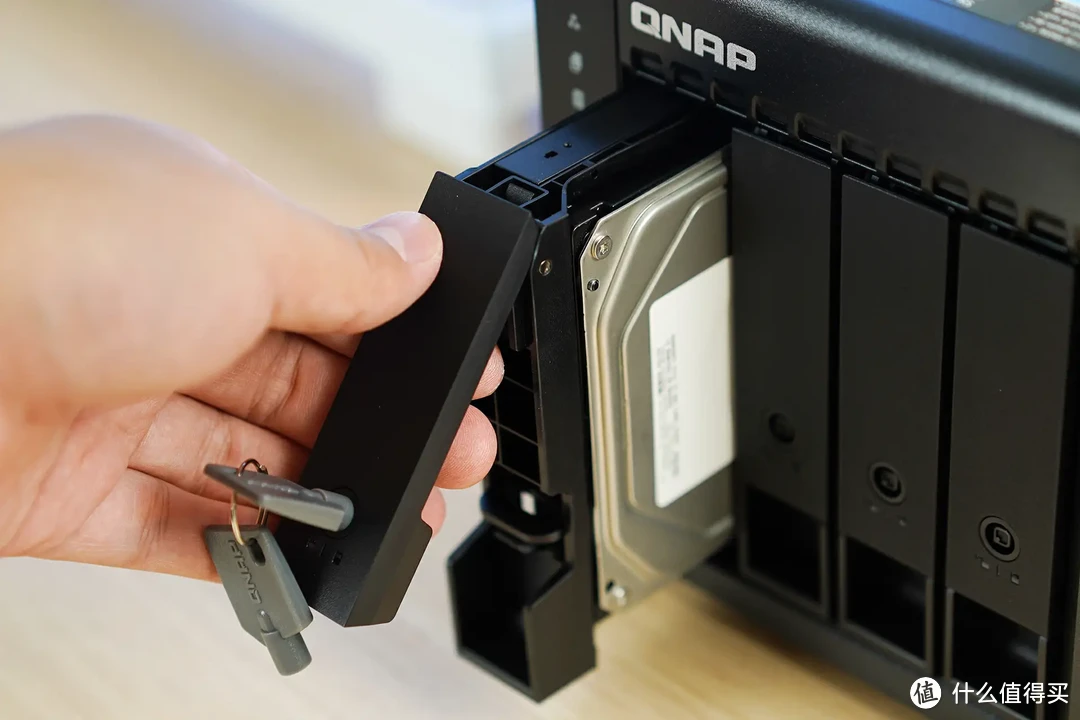 叠券后的威联通TS-464C2可能是蕞有性价比的四盘位NAS之一! 叠券后的威联通TS-464C2可能是蕞有性价比的四盘位NAS之一!