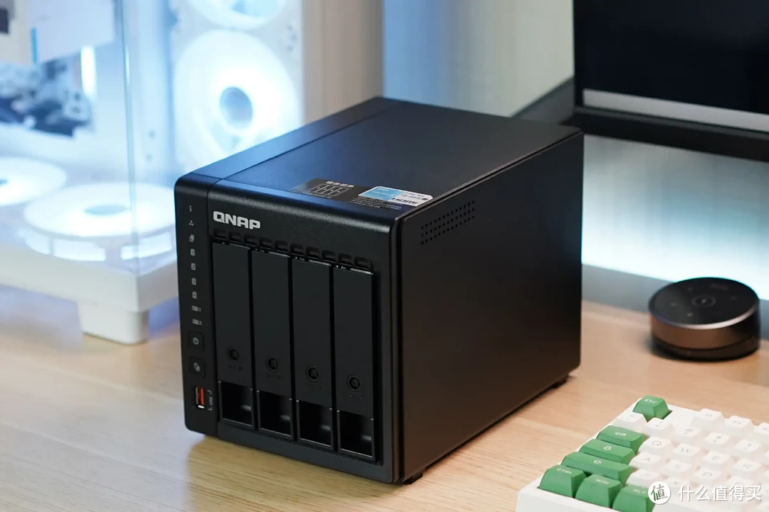 叠券后的威联通TS-464C2可能是蕞有性价比的四盘位NAS之一! 叠券后的威联通TS-464C2可能是蕞有性价比的四盘位NAS之一!
