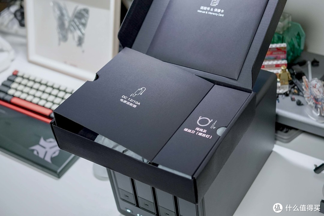 UGOS Pro还是黑群晖？用料扎实+大升级后的绿联DXP4800深度测试