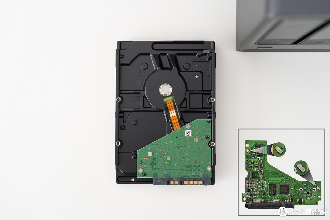 使用绿联NAS搭建家庭影音娱乐中心，从了解到入门！