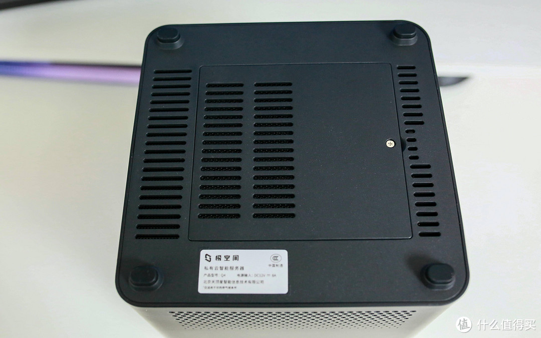 所见即所得，搭载N95、AI系统加持—极空间私有云Q4全面测评